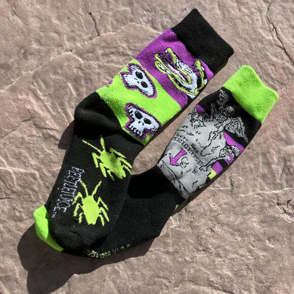 Official Beetlejuice Crew Sock Set - Picture 5 of 6